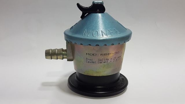 REGULADOR DE GAS BUTANO K-30  CERTF. AENOR MONFA